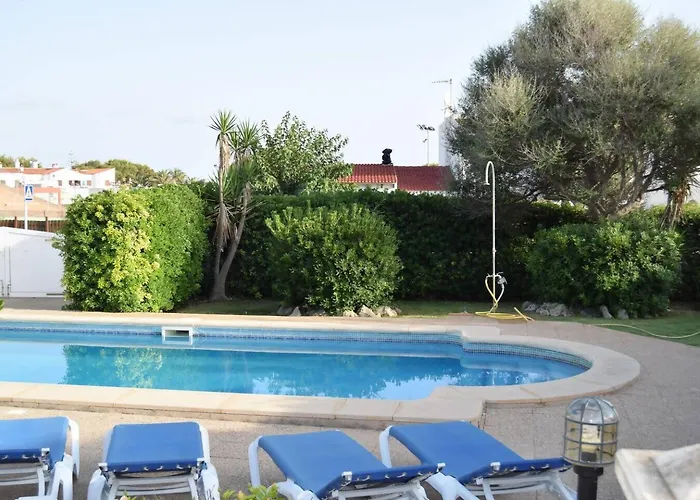 Luz: Refugio De Calma Y Belleza En Menorca * Cala'N Blanes (Menorca)