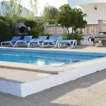 Luz: Refugio De Calma Y Belleza En Menorca