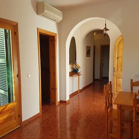 Luz: Refugio De Calma Y Belleza En Menorca Cala'N Blanes (Menorca)