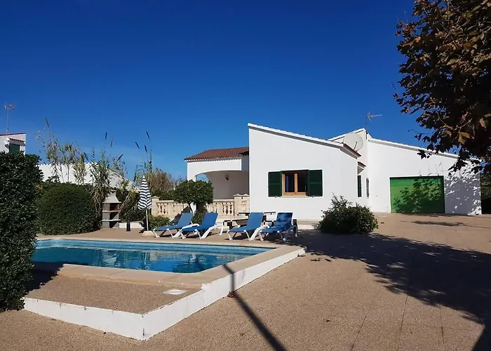 Luz: Refugio De Calma Y Belleza En Menorca Casa de Férias Cala'N Blanes (Menorca)