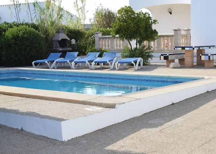 Luz: Refugio De Calma Y Belleza En Menorca