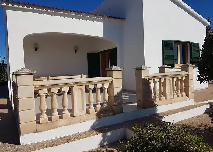 Luz: Refugio De Calma Y Belleza En Menorca Casa de Férias Cala'N Blanes (Menorca)