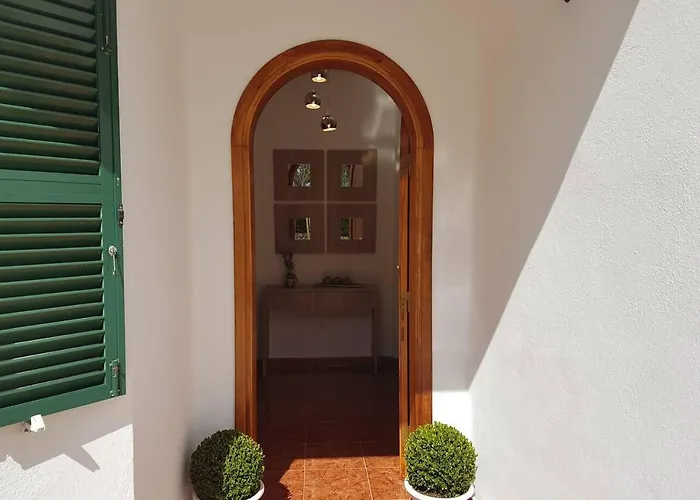 Luz: Refugio De Calma Y Belleza En Menorca Casa de Férias Cala'N Blanes (Menorca)