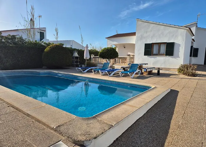 Luz: Refugio De Calma Y Belleza En Menorca