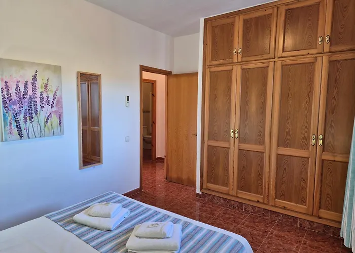 Luz: Refugio De Calma Y Belleza En Menorca Cala'N Blanes (Menorca)