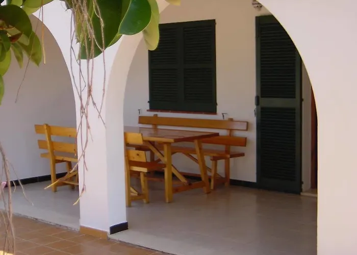 Casa de Férias Luz: Refugio De Calma Y Belleza En Menorca Cala'N Blanes (Menorca)